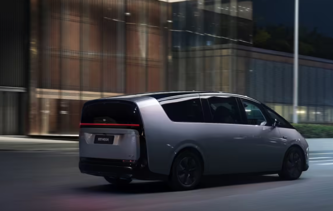 Li Auto design chief rejects claims that MEGA was a design failure