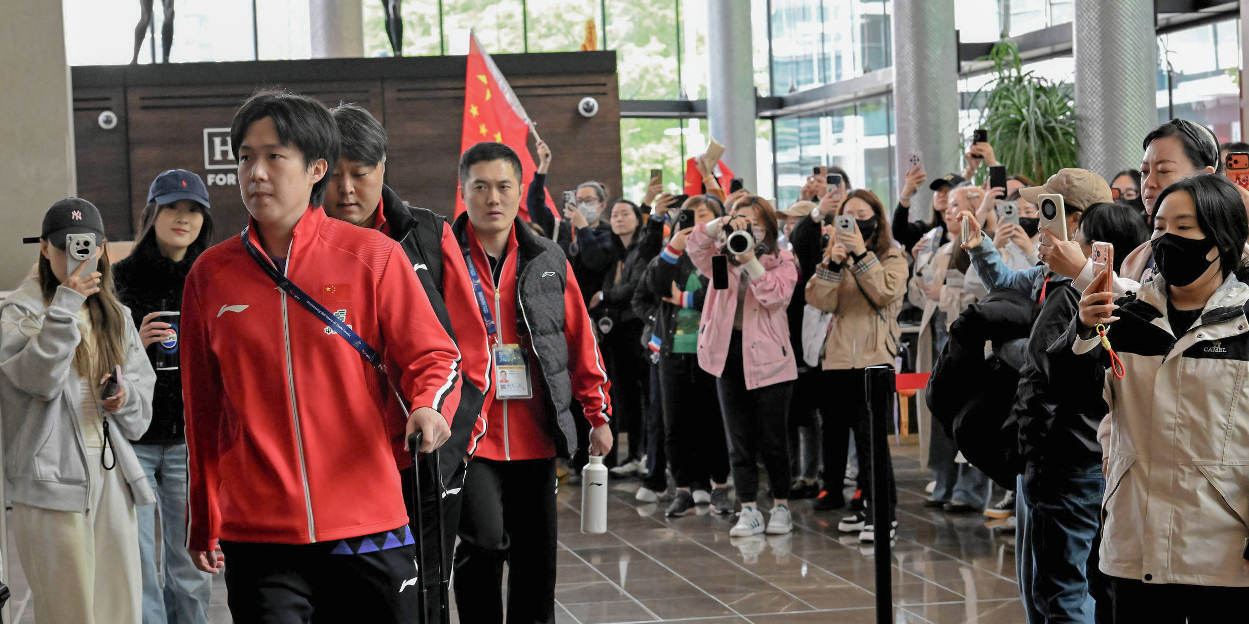 The Rage, Love, and Loneliness Behind China’s Toxic Sports Fandom
