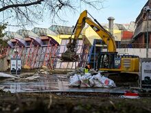 Stadtentwicklung: Tauziehen gegen Abriss: Sportdemo für den Erhalt des SEZ