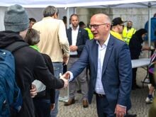 Regierungssitz: Viel Interesse am Tag der offenen Tür im Roten Rathaus