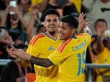 Testspiele vor WM: Bayerns Díaz mit Tor für Kolumbien
