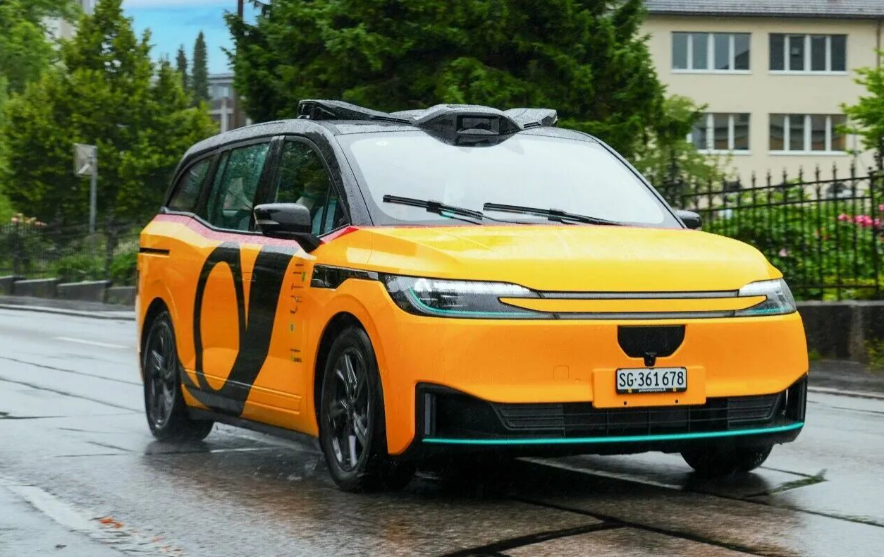 Baidu’s Apollo Go begins Swiss road tests With PostBus autonomous service
