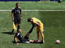 Fußball: Wie es WM-Referee Zwayer nach Krämpfen geht