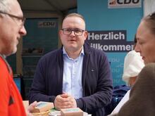 Zwischen Landtag, Dorfanger und Fußballstadion: Das ist Brandenburgs neuer CDU-Generalsekretär Julian Brüning