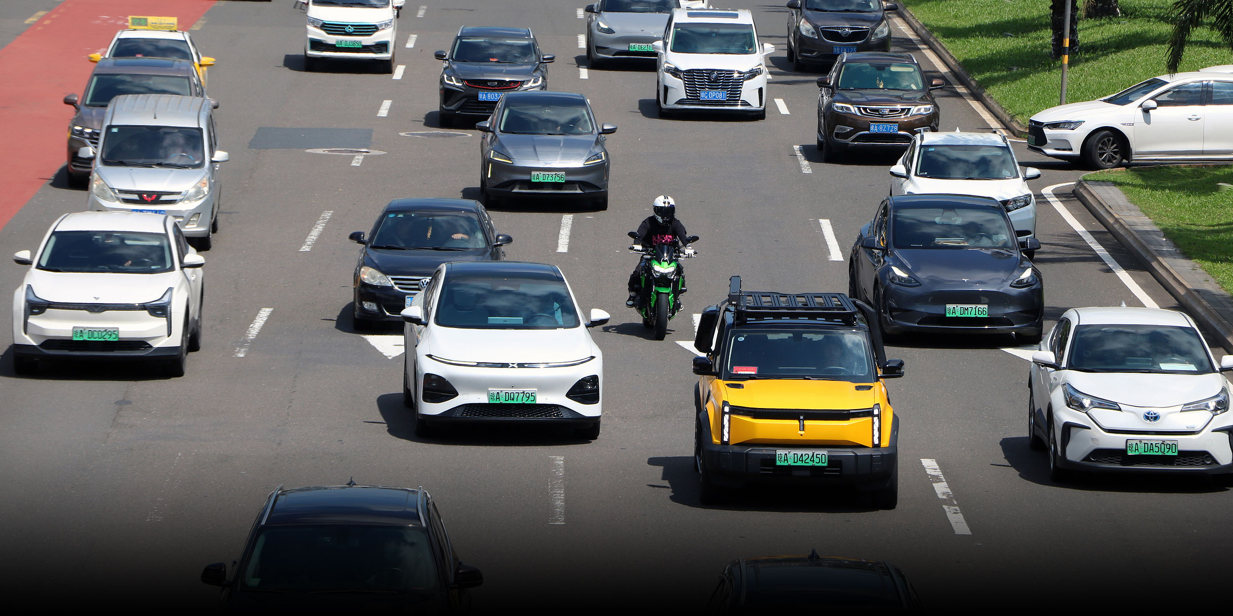 Hainan to Ban Sales of Gas-Powered Vehicles From 2030