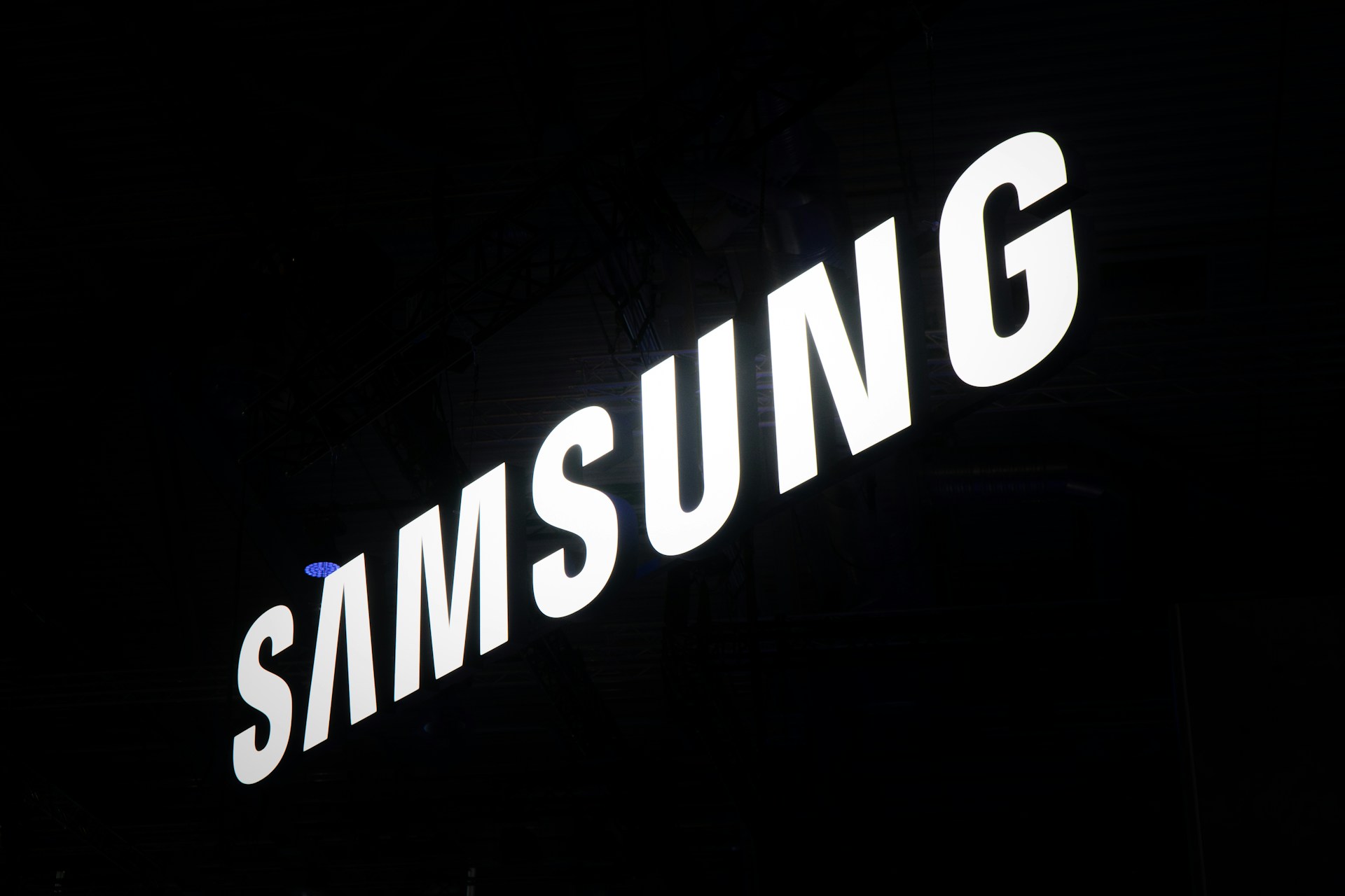 Samsung MX reportedly considers Chinese DRAM for low-end phones in China