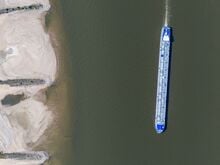 Schifffahrt in Krisenzeiten: Wie das Niedrigwasser der Wirtschaft zusetzt