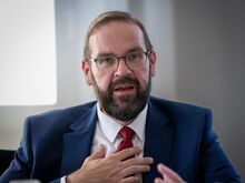 Lehrermangel in Brandenburg: Minister hofft auf Lehrkräfte aus anderen Bundesländern