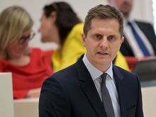 Keine Schnellschüsse: Streit um Jugendstrafrecht: Minister will Studie abwarten