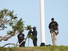 Sicherheit des US-Präsidenten: Polizei in LA nimmt vor Trump-Auftritt bewaffneten Mann fest