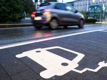 Autoindustrie: Studie: BYD verschärft Preiswettbewerb bei Hybrid-Autos