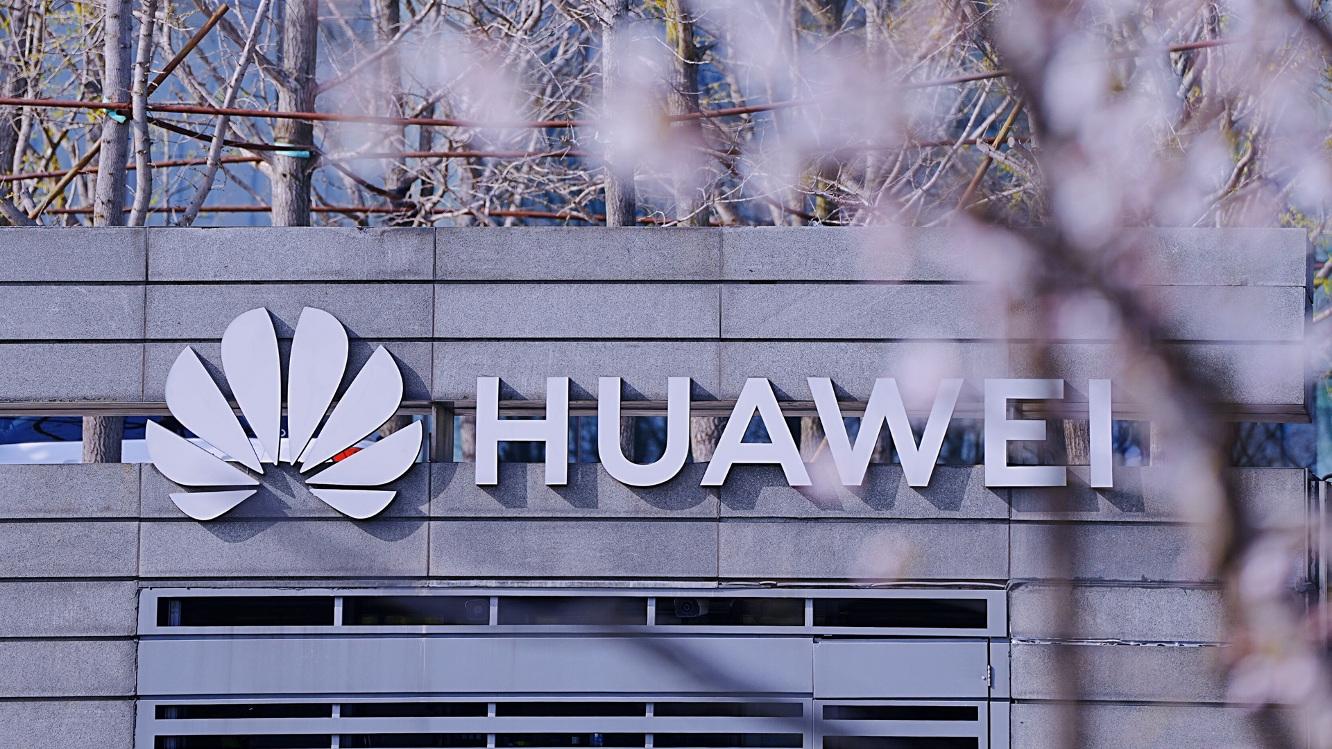 Huawei’s H1 revenue rises 9.6% as R&D spending hits RMB121.4 billion