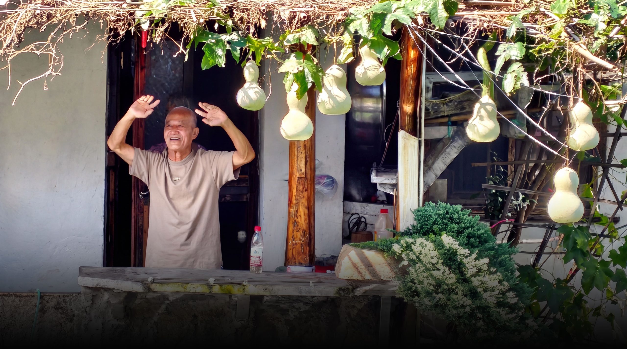 End of the Vine: China’s ‘Calabash Grandpa’ Cuts Down His Famous Gourds